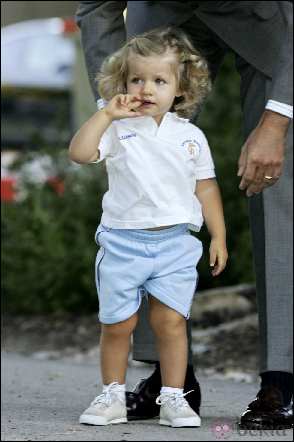 La Infanta Leonor con el uniforme de la 'guarde'