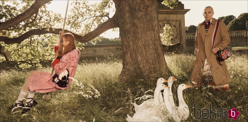 Vanessa Redgrave en la campaña de la colección 'Crucero 2017' de Gucci