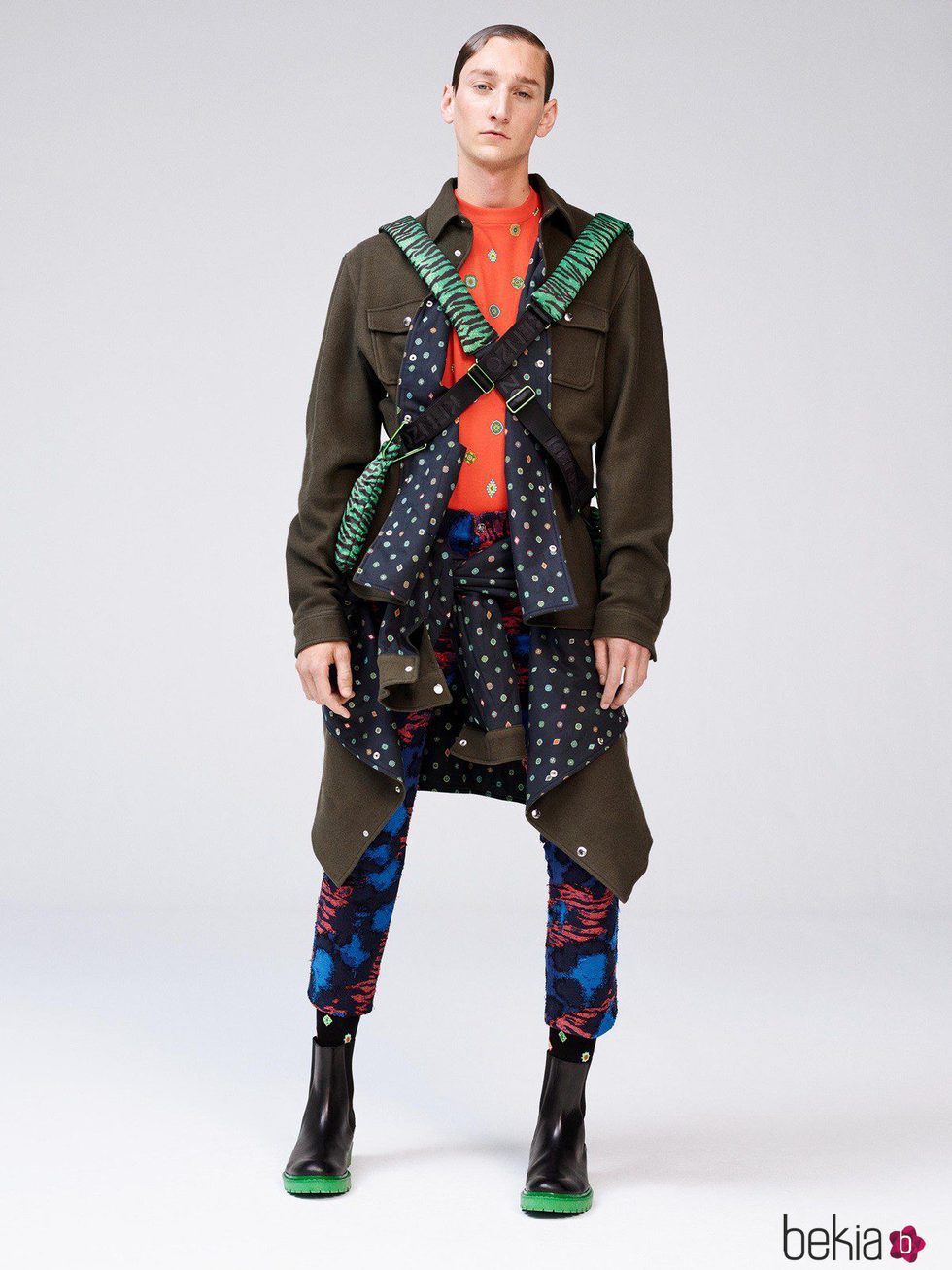 Chaqueta estilo militar de la colección 'Kenzo x H&M'