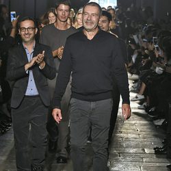 Tomas Maier en el desfile de Bottega Veneta de la Milán Fashion Week primavera/verano 2017