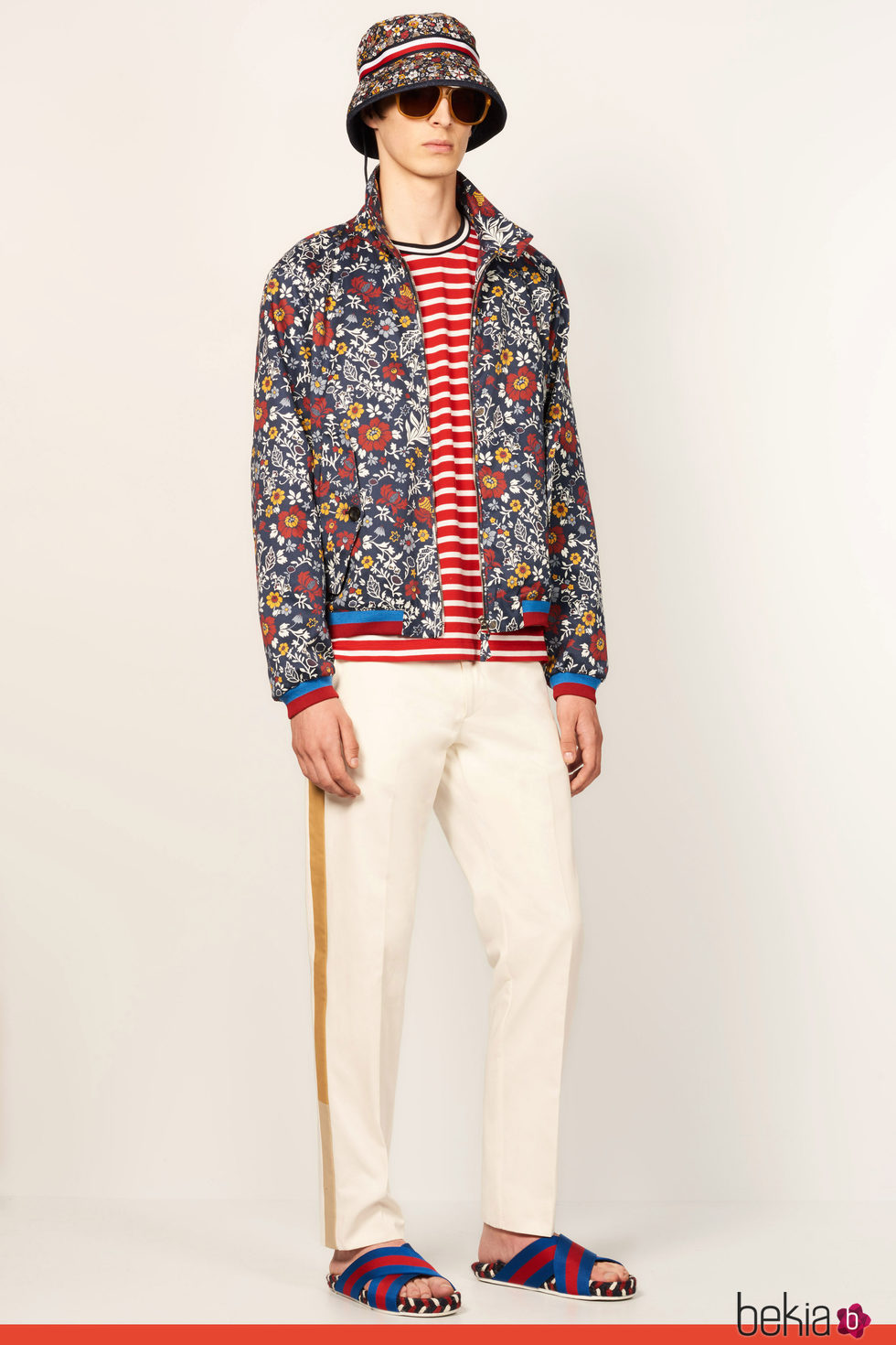 Bomber de estampado floral de Tommy Hilfiger primavera/verano 2017