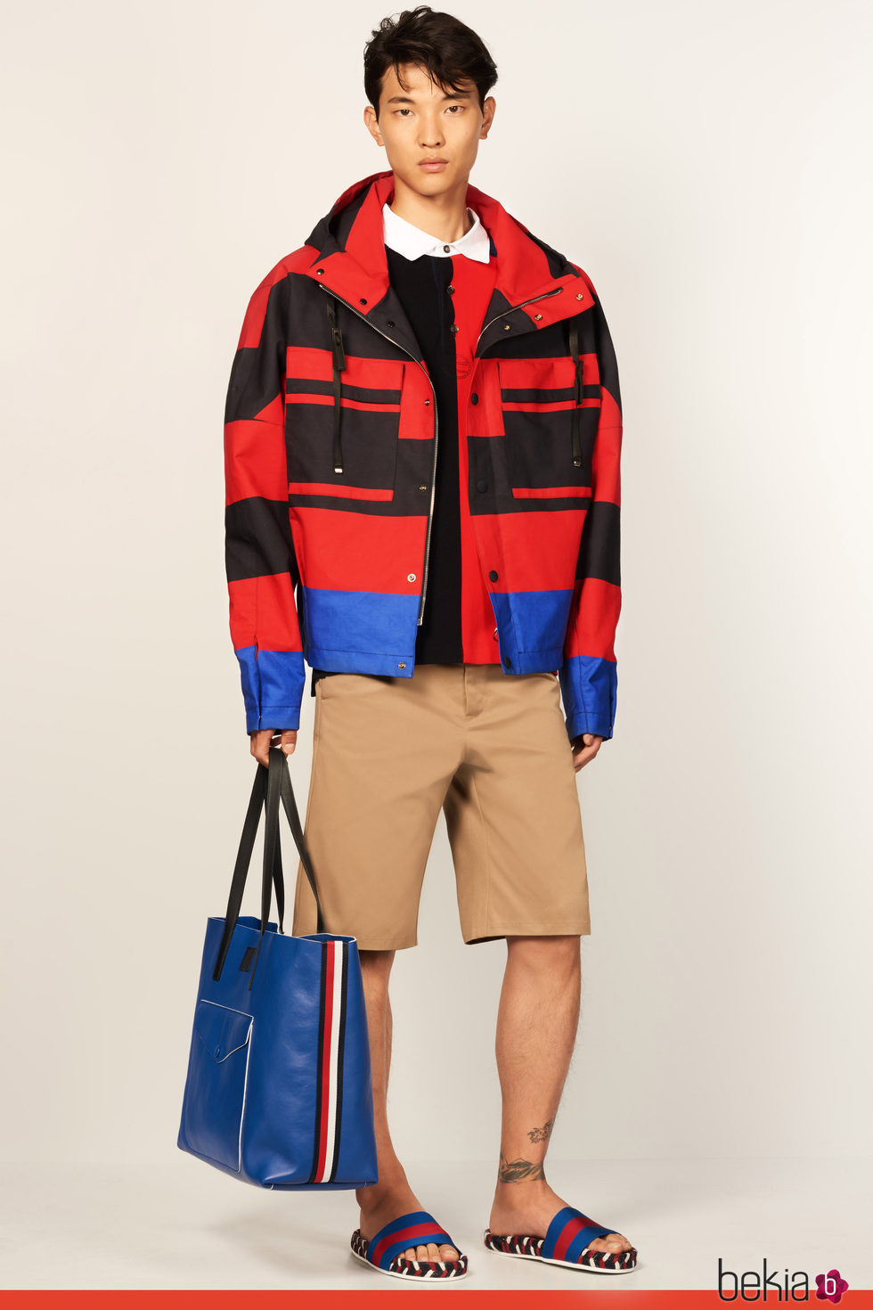 Abrigo oversize de Tommy Hilfiger primavera/verano 2017