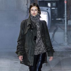 Desfile otoño/invierno 2017/2018 de Saint Laurent en la París Fashion Week