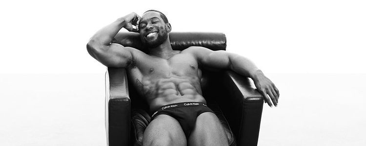 Trevante Rhodes para Calvin Klein campaña primavera/verano 2017