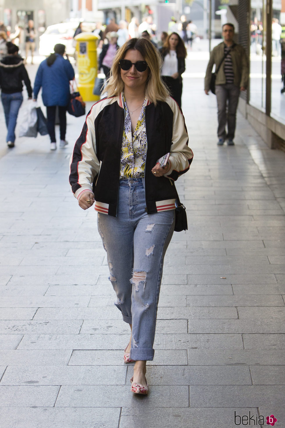 Blanca Suárez con un look casual en las calles de Madrid