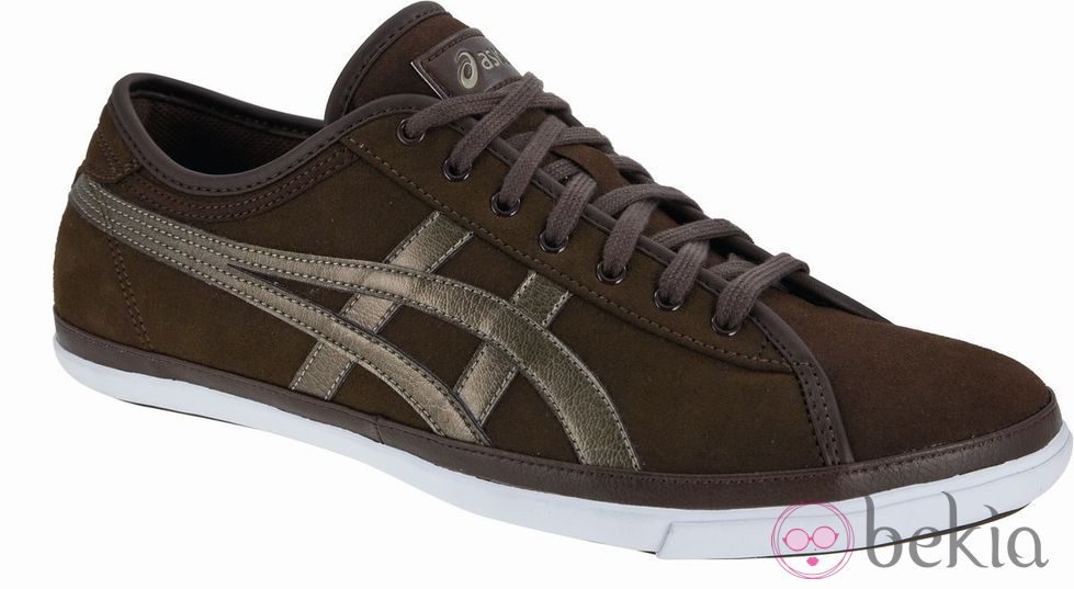 Zapatilla marrón de la colección Biku de la firma Asics