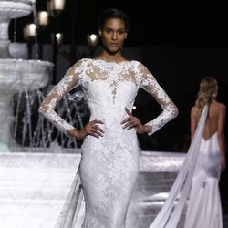 Pronovias presenta su colección 2018 en la Barcelona Bridal Week