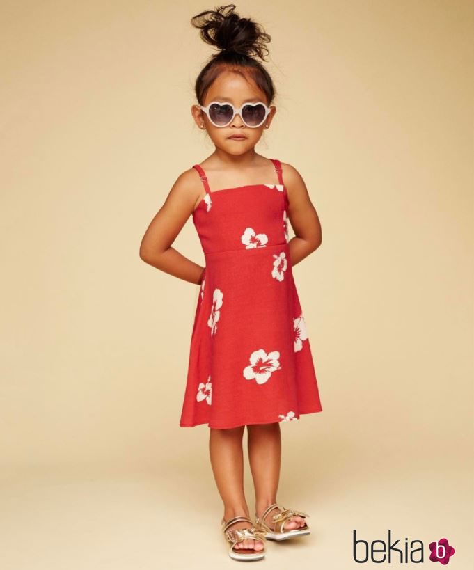 Vestido rojo de tirantes para niña de la nueva colección para madres e hijas de Reformation