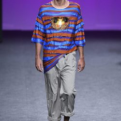 Camiseta estampada de Custo Barcelona primavera/verano 2018 en la Madrid Fashion Week