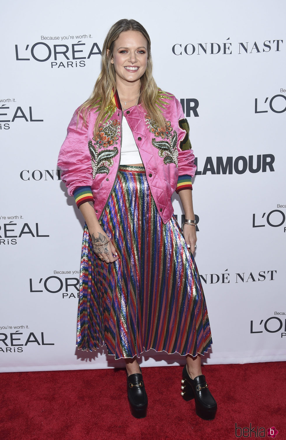 Tove Lo con bomber en los Premios Glamour Women of the Year 2017