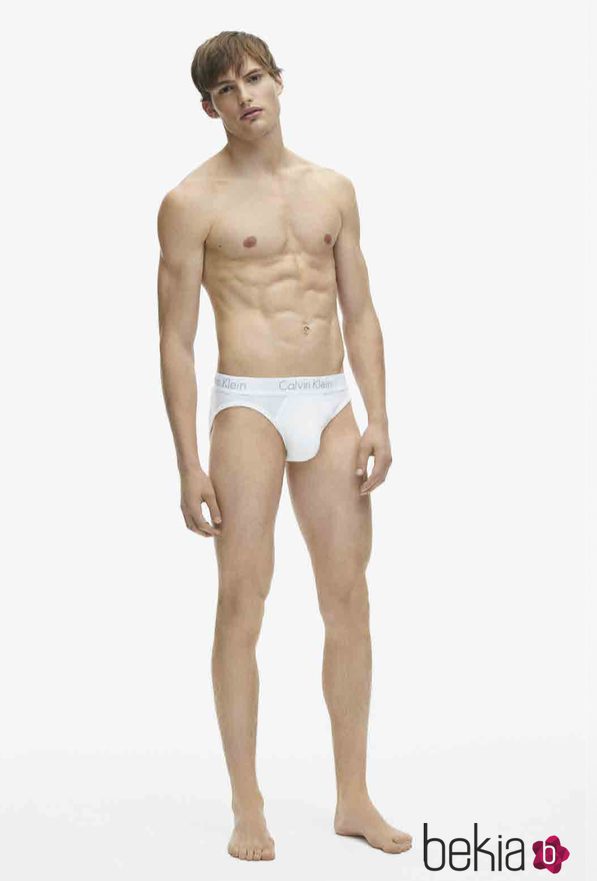 Slip masculino de la colección spring 2018 de Calvin Klein