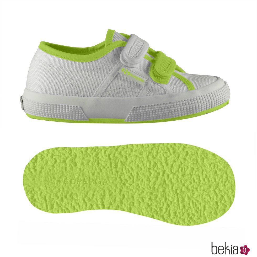 Zapatillas blancas de tela de Superga Kids para la temporada primavera/verano 2018