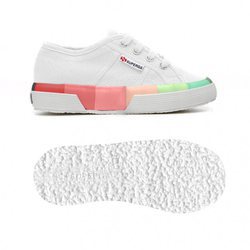 Zapatillas con suela en varios tonos de Superga Kids para la temporada primavera/verano 2018