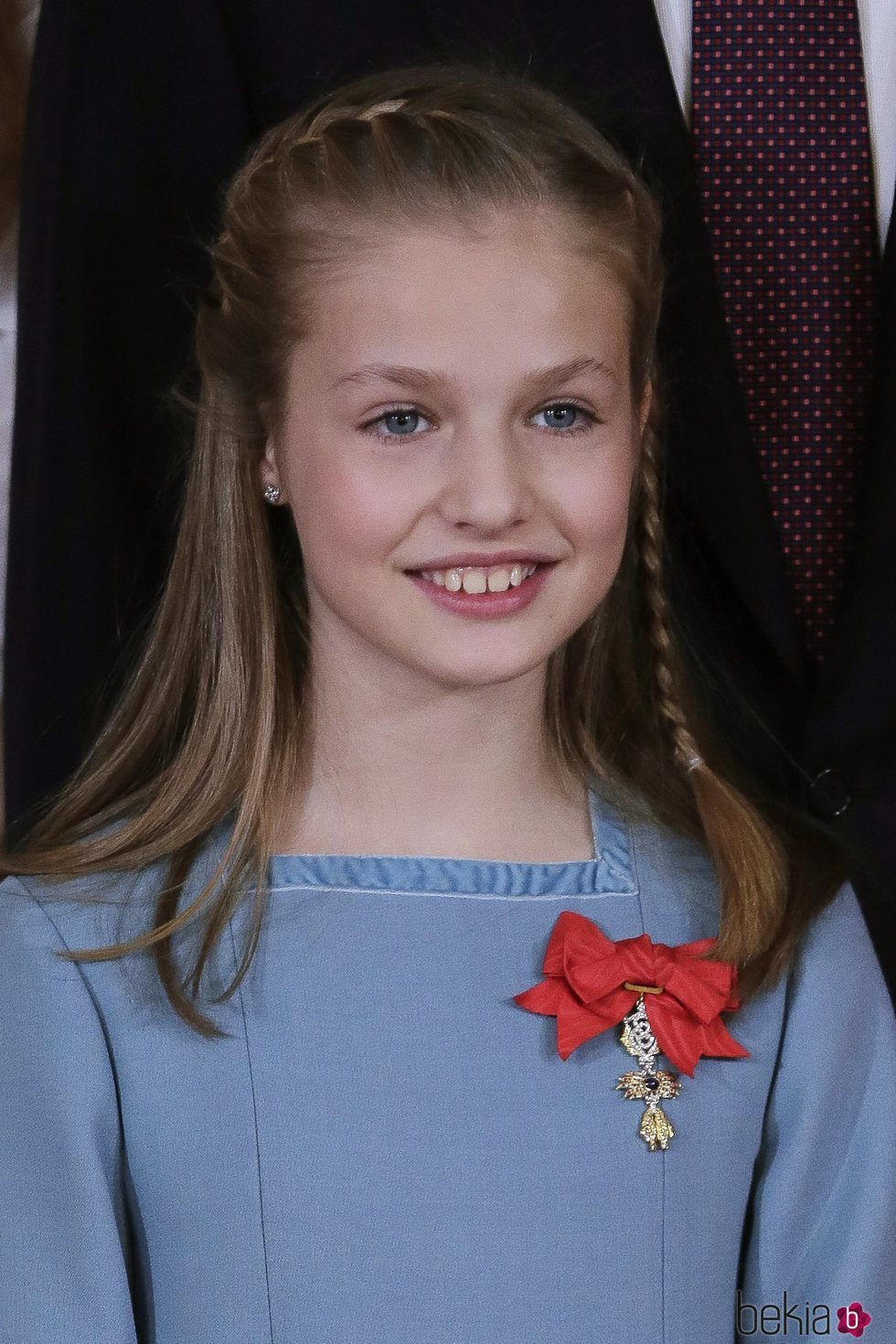 La Princesa de Leonor de Borbón con un traje azul en la entrega del Toisón de Oro