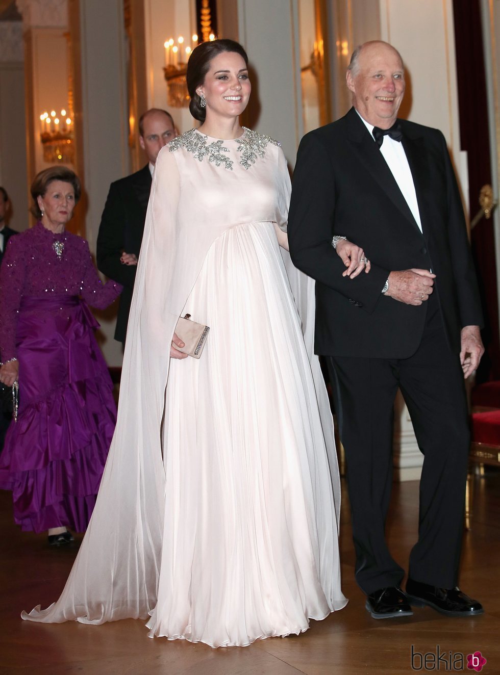 Kate Middleton con un vestido de Alexander McQueen en la cena en su honor en Oslo