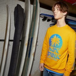 Colección 'Pacific Republic' primavera/verano 2018 Pull&Bear