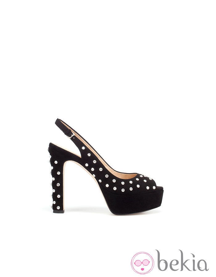 Zapatos block heels de Zara en ante negro con apliques de cristal