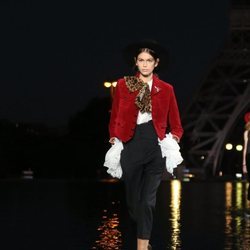 Desfile primavera/verano 2019 de Saint Laurent en la Paris Fashion Week