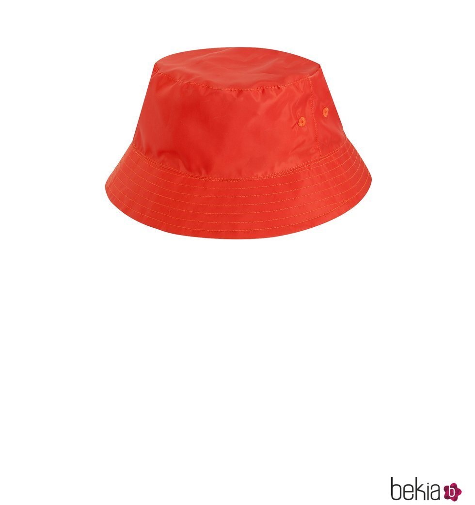 Gorro de lluvia naranja chico colección Pantone by Bershka