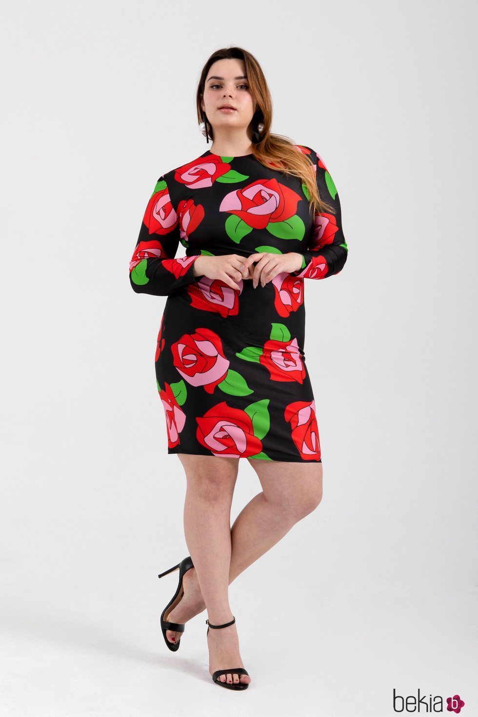 Vestido 'Roses Stretch' de la nueva línea 'curvy' de María Escoté