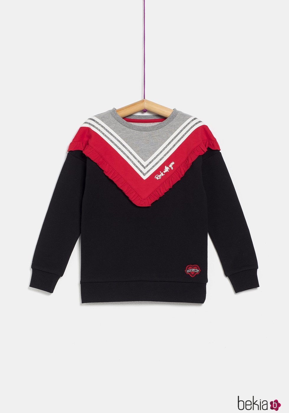 Jersey negro y rojo para niña de la colección 'I-O' de Carrefour y TEX para otoño/invierno 2019