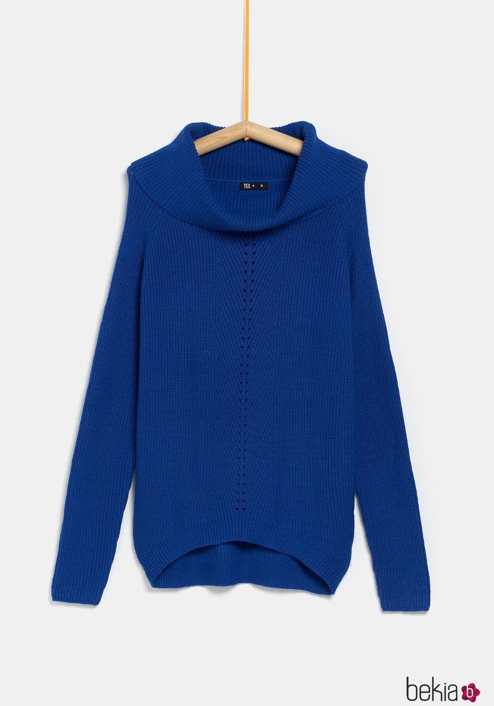 Jersey azul para mujer de la colección 'I-O' de Carrefour y TEX para otoño/invierno 2019