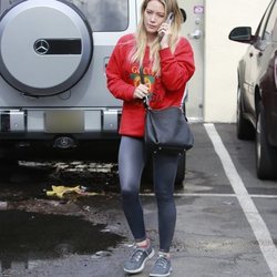 Hilary Duff con un look desaliñado