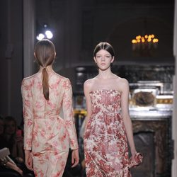 Diseños de Valentino para la semana de Alta Costura de París Primavera/Verano 2012