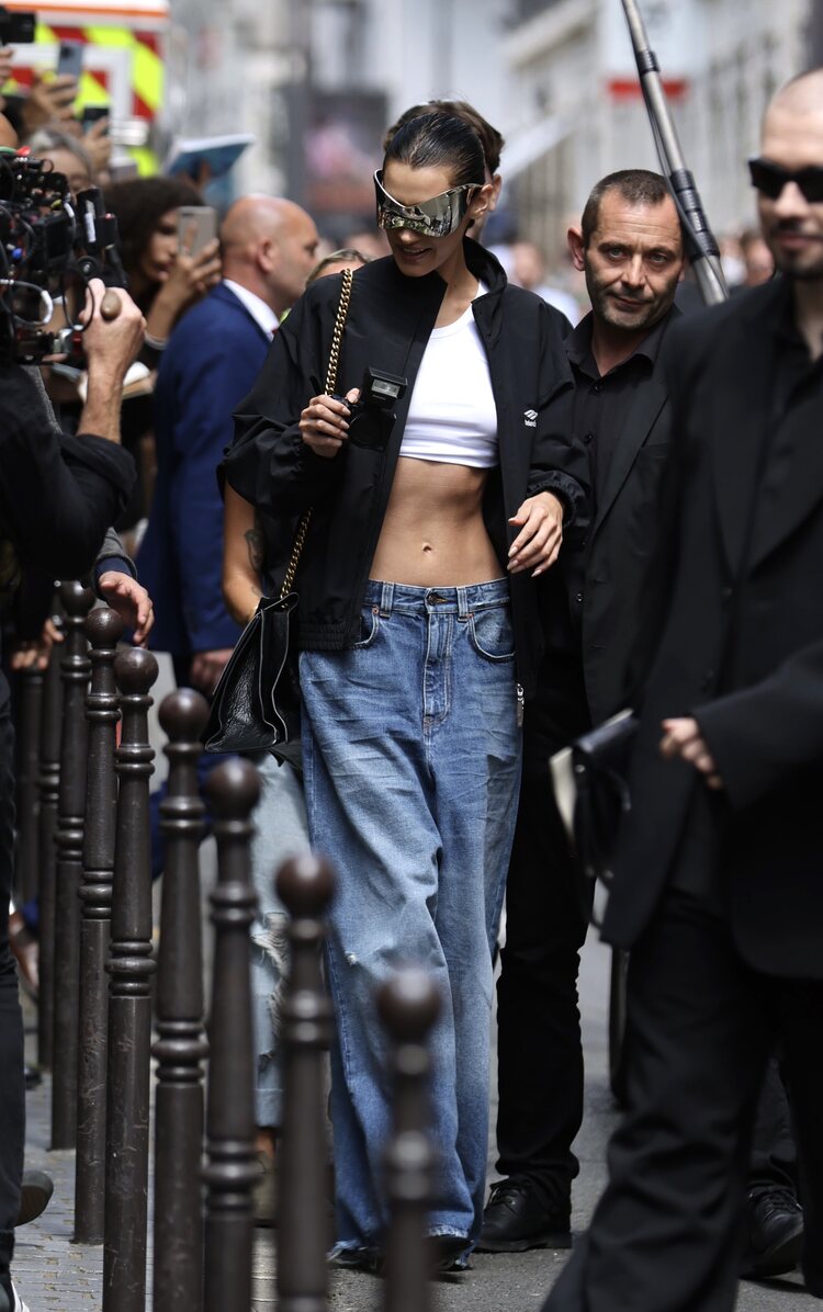 Bella Hadid de Balenciaga