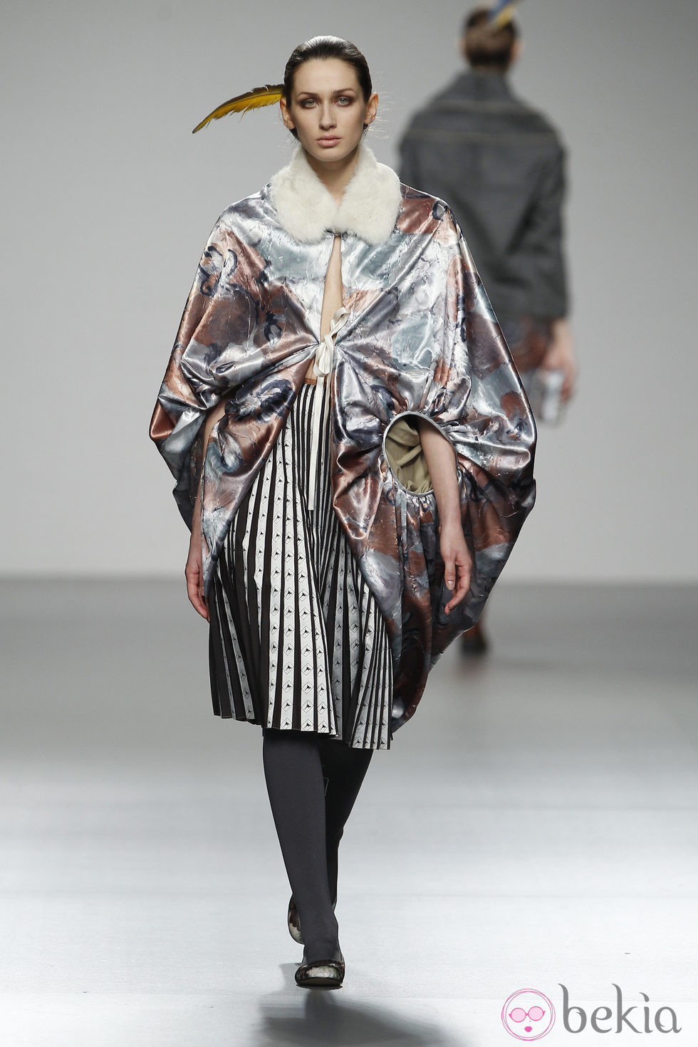 Diseño con estampado oriental de Shen Lin en 'El Ego' de Fashion Week Madrid