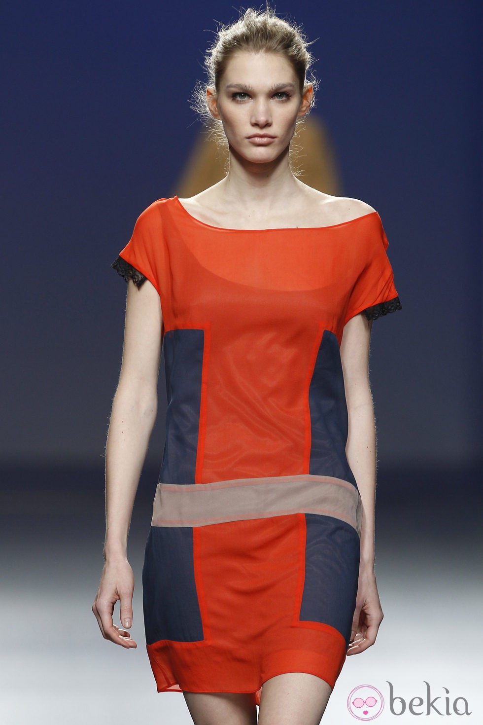 Vestido estampado tricolor de Sita Murt en la Fashion Week Madrid