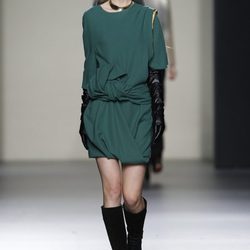 Vestido verde de María Barros en Madrid Fashion Week