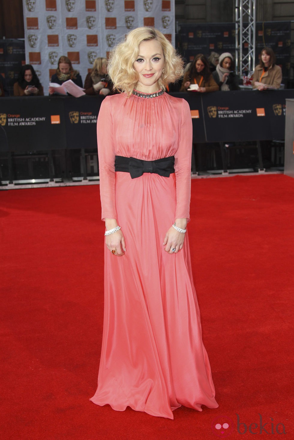 Fearne Cotton con un vestido de Moschino en los Bafta 2012