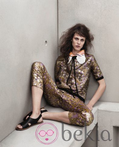 Conjunto en color ocre con estampado floral de Marni para H&M