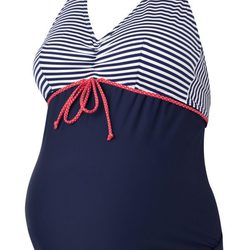 Tankini marinero de la colección Mum 2012 de la firma Dolores Cortés