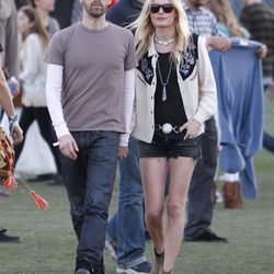 Kate Bosworth con shorts vaqueros en Coachella 2012