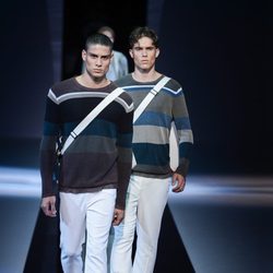 Desfile de Emporio Aarmani en el Semana de la Moda masculina de Milán