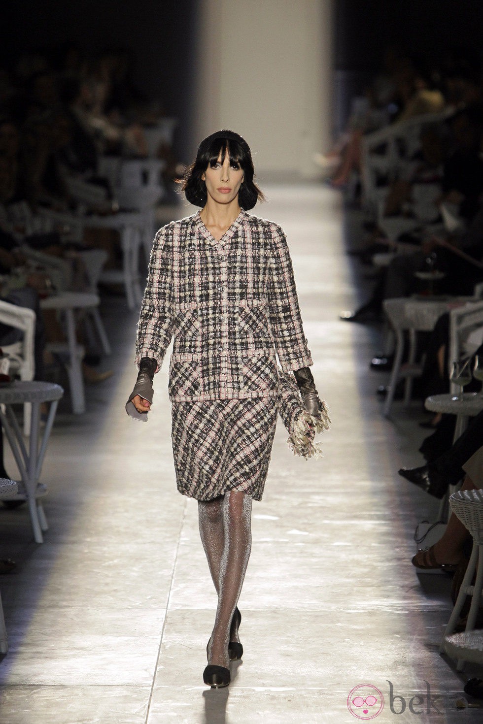 Traje con estampado tweed de Chanel en la Pasarela de la Alta Costura de París otoño/invierno 2012/2013