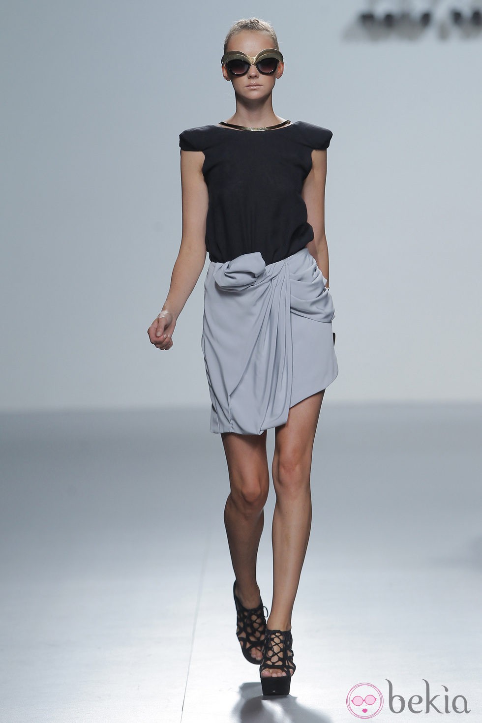 Falda cruzada de María Barros, colección primavera/verano 2013