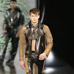 Colección otoño/invierno 2013/2014 de Versace en la Semana de la Moda Masculina de Milán