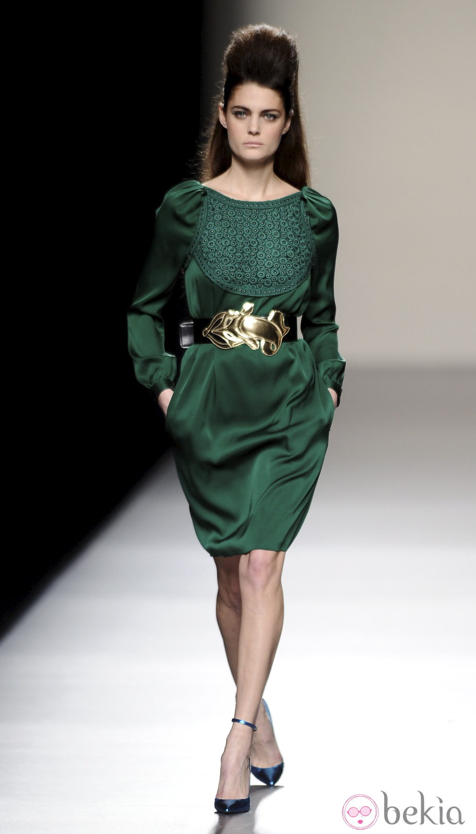 Vestido verde de la colección otoño/invierno 2013/2014 de Miguel Palacio en la Madrid Fashion Week