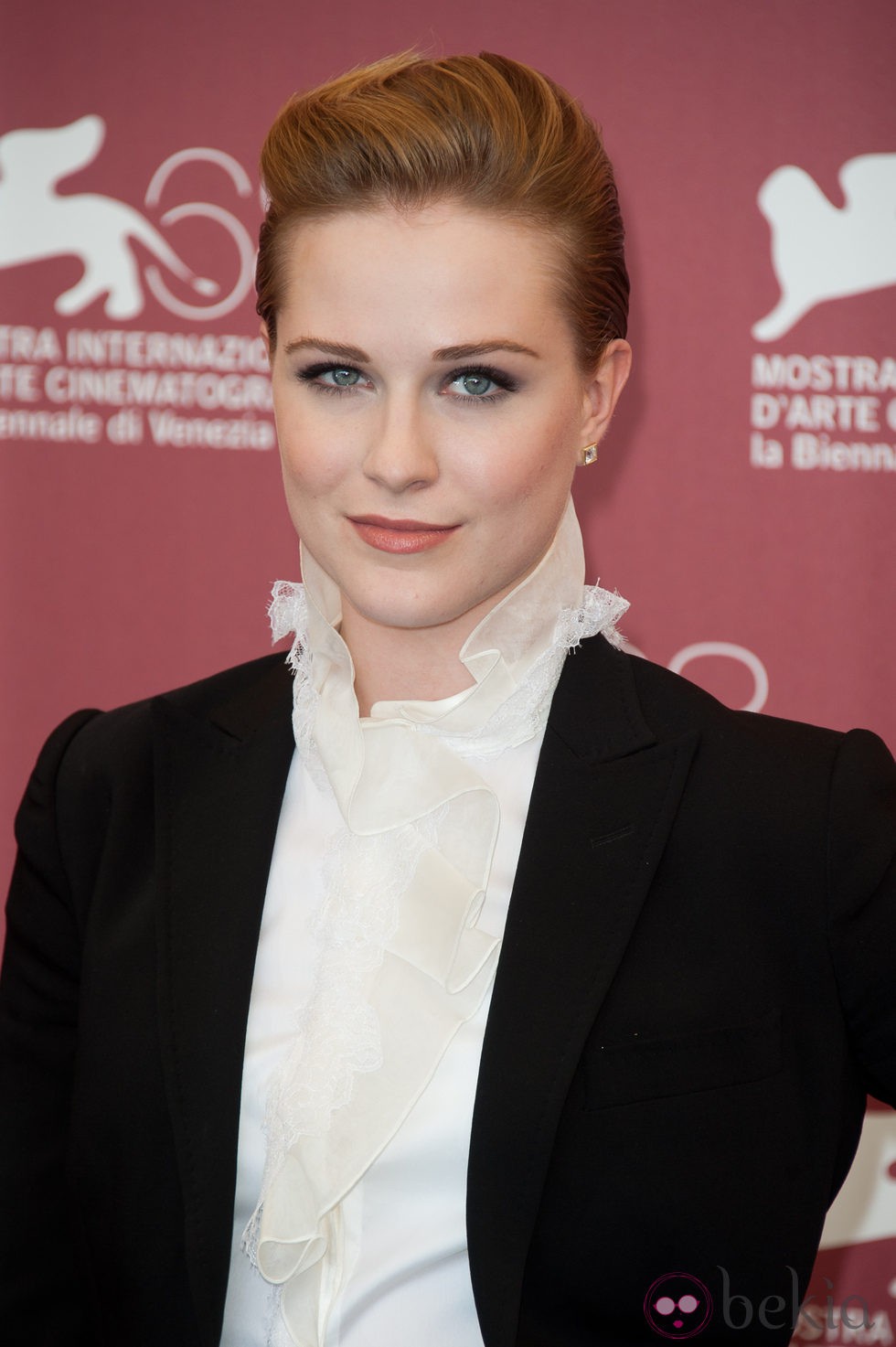 Primer plano de Evan Rachel Wood en el Festival de Venecia