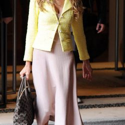 Sarah Jessica Parker con chaqueta de Chanel en Londres