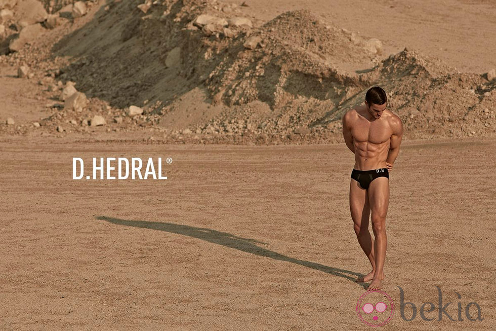 Thom Evans, imagen de la primavera/verano 2013 de D. Hedral