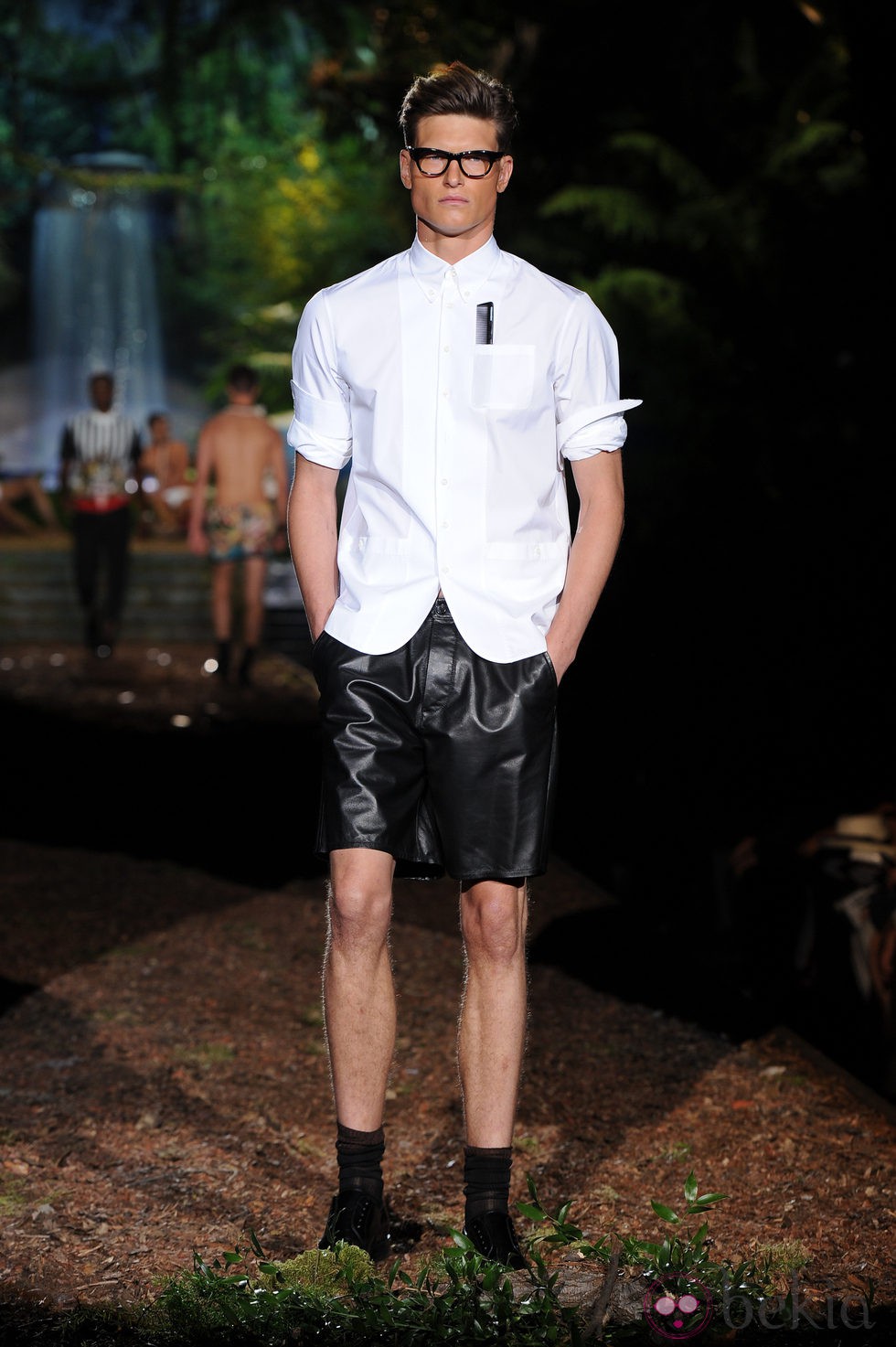 Bermudas de cuero de la colección primavera/verano 2014 de DSquared2 en la Semana de la Moda de Milán