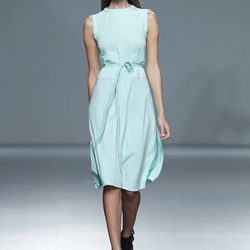 Vestido verde de la colección primavera/verano 2014 de Ángel Schlesser en Madrid Fashion Week