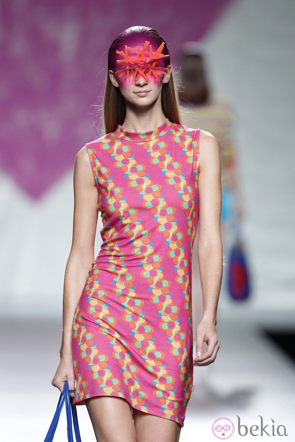 Vestido rosa de la colección primavera/verano 2014 de Ágatha Ruiz de la Prada en Madrid Fashion Week