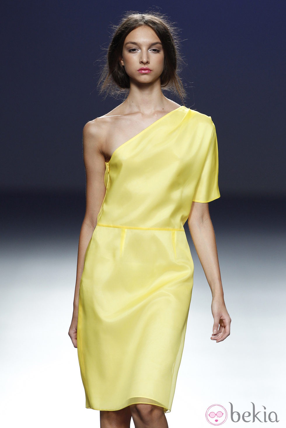 Vestido amarillo de la colección primavera/verano 2014 de Diego Estrada en el EGO Madrid Fashion Week