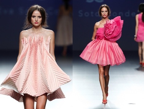 Vestido rosa geométrico de la colección primavera/verano 2014 de Eva Soto Conde en el EGO Madrid Fashion Week