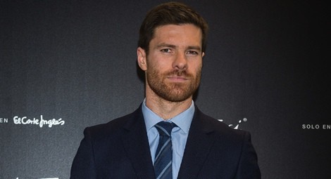 Xabi Alonso con un traje de la colección otoño/invierno 2013/2014 de Emidio Tucci